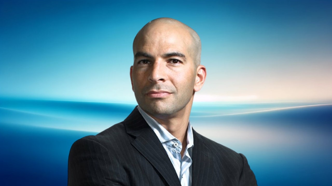 Dr. Peter Attia Reveals His Top 5 Supplements in 2024