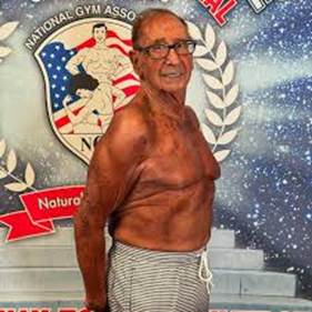 At age 100, Andrew Bostinto took the stage at the National Gym Association, Inc.'s bodybuilding competition.